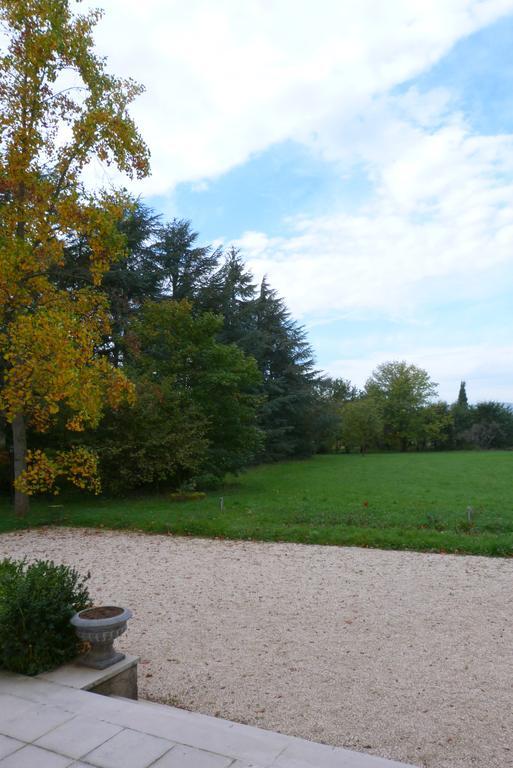 Bed and Breakfast La Maison de Roussille à Francheville  Extérieur photo