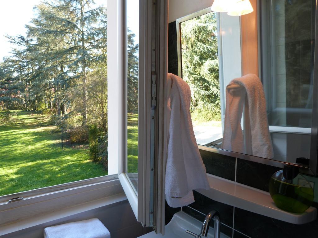 Bed and Breakfast La Maison de Roussille à Francheville  Chambre photo